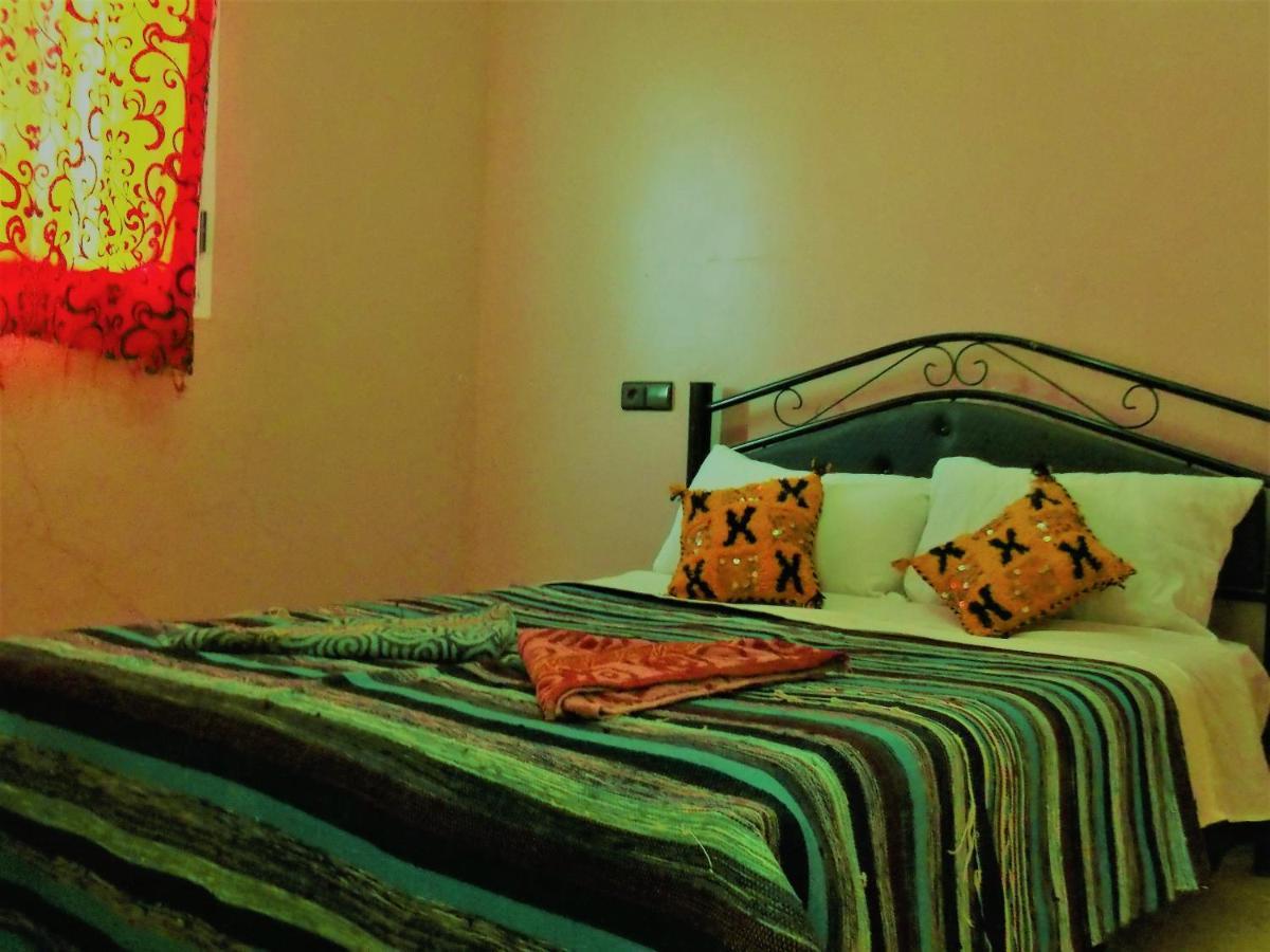 Tifinagh Guest House Мерцуга Екстериор снимка